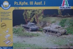 Italeri 7507 Pz.Kpfw. III Ausf. J [Fast assembly Kit] x 2 1:72