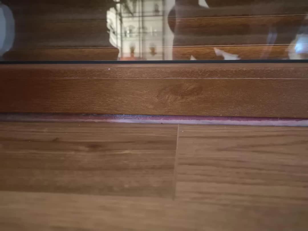 Jak wykończyć panele pod oknem balkonowym, by uniknąć błędów? Jak wykończyć panele pod oknem balkonowym, by uniknąć błędów?